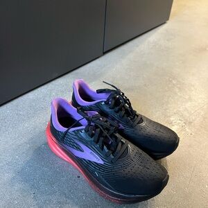 Brooks Hyperion Max